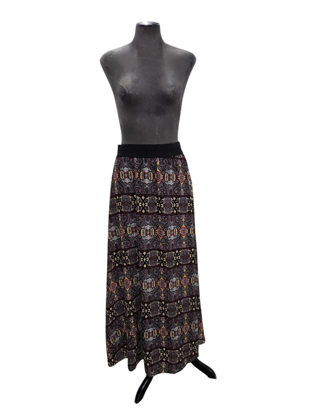 Lularoe Size Small Lucy Printed Maxi Skirt with Elastic Waistband Black Multi